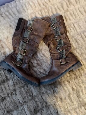 Faux-Leather Mid-Calf Buckle Boots with Faux-Fur Trim in Brown